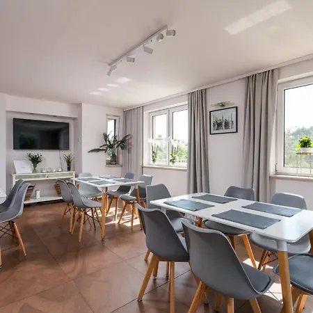 Сasa de vacaciones Sleeply Zlotniki- Dom Dla 18 Osob Breslavia