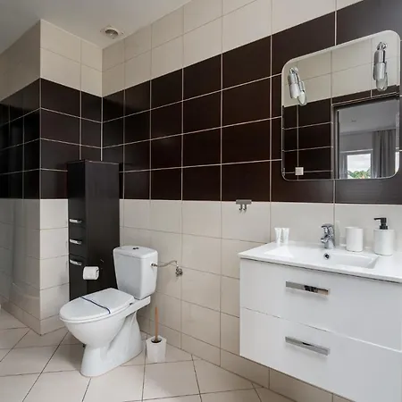 Sleeply Zlotniki- Dom Dla 18 Osob Breslavia