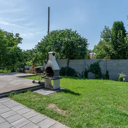 Sleeply Zlotniki- Dom Dla 18 Osob Сasa de vacaciones *