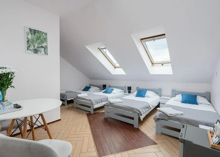 Ferienhaus Sleeply Zlotniki- Dom Dla 18 Osob