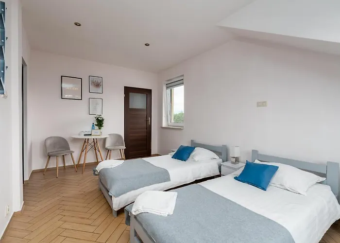 Ferienhaus Sleeply Zlotniki- Dom Dla 18 Osob *