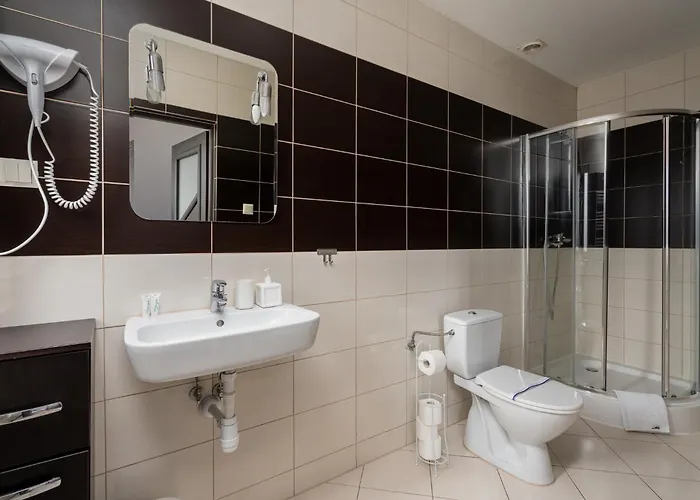 Sleeply Zlotniki- Dom Dla 18 Osob * Vratislav